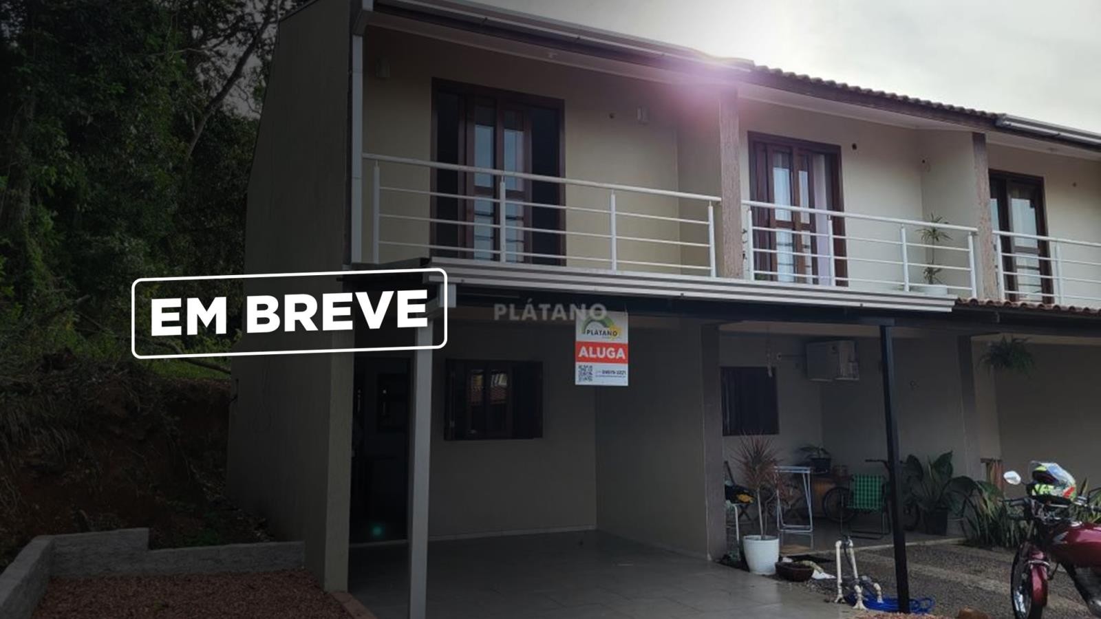 CASA COM 2 DORMITÓRIOS À LOCAÇÃO EM BOA VISTA