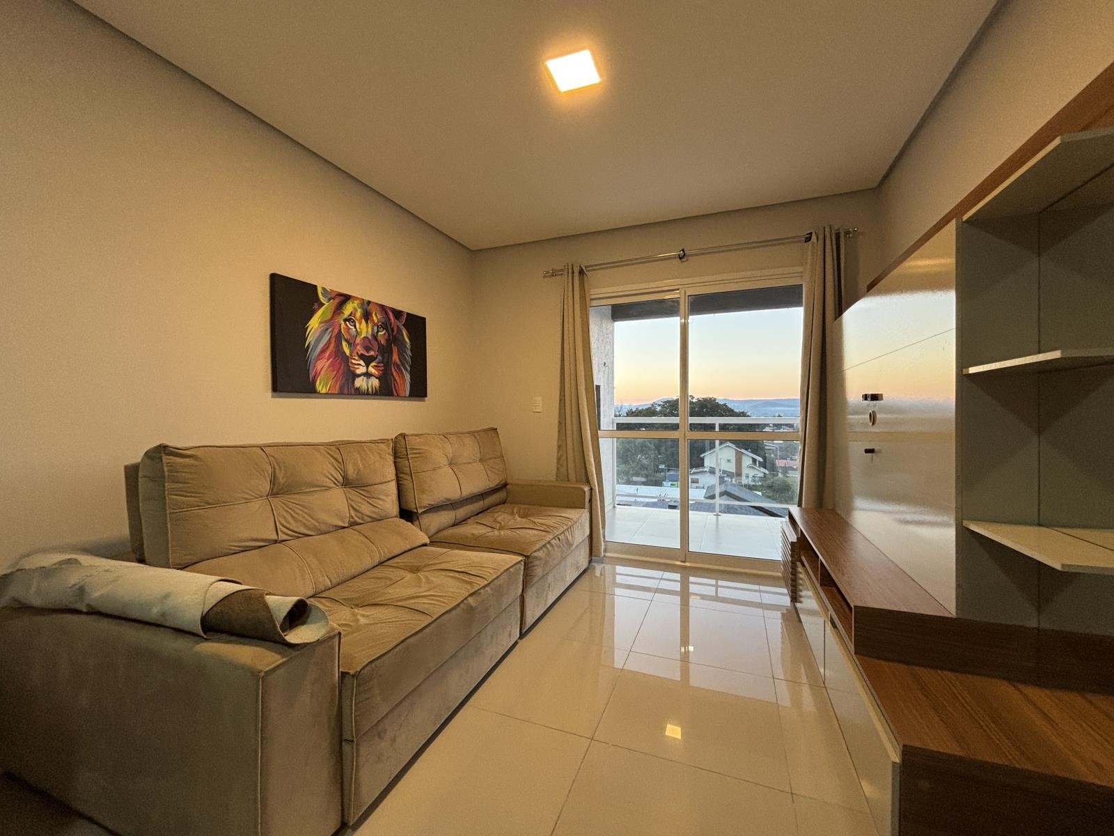 APARTAMENTO COM 2 DORMITÓRIOS, 1 VAGA, 70M² ÁREA TOTAL À LOCAÇÃO EM BOM JARDIM