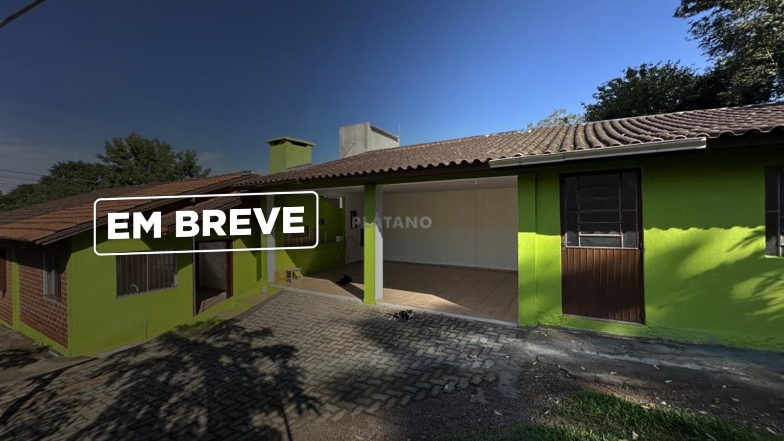 CASA COM 3 DORMITÓRIOS, 2 VAGAS À LOCAÇÃO EM CIDADE NOVA