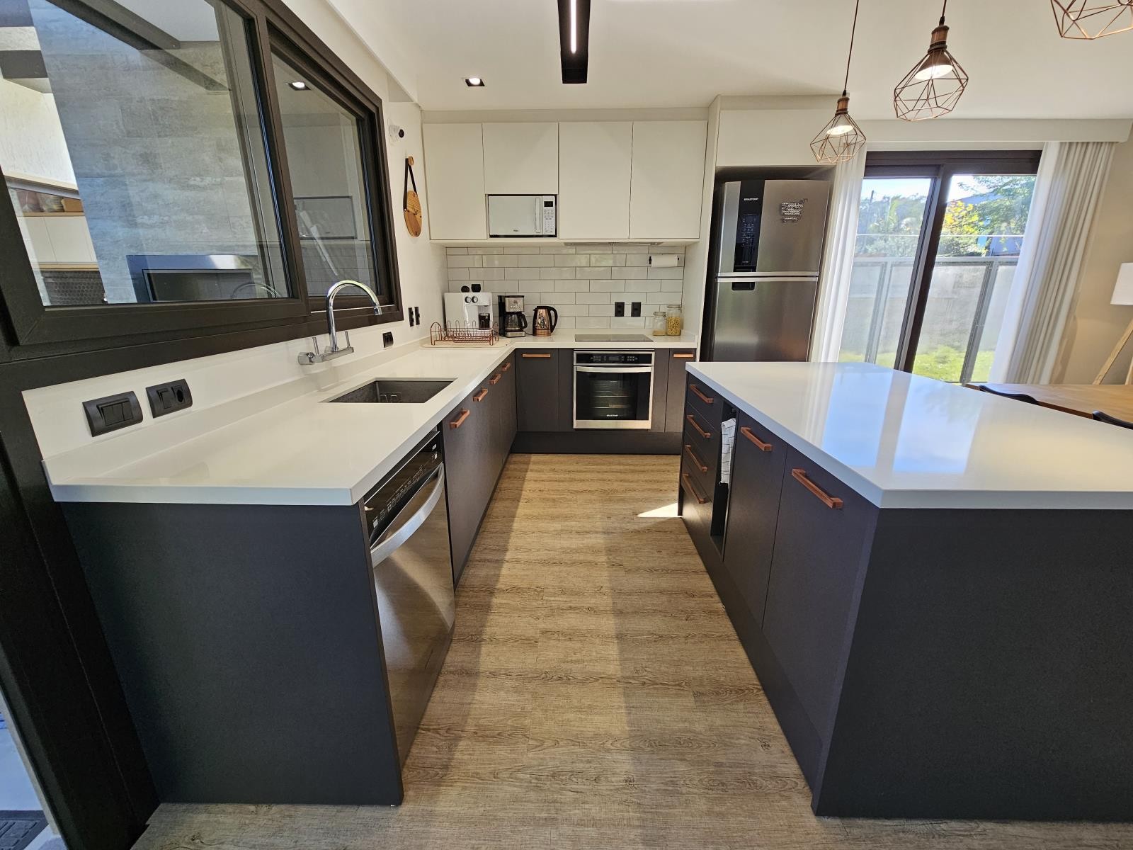 CASA COM 3 DORMITÓRIOS (1 SUÍTE), 2 VAGAS, 240M² ÁREA PRIVATIVA para venda EM JARDIM DO ALTO - foto 5