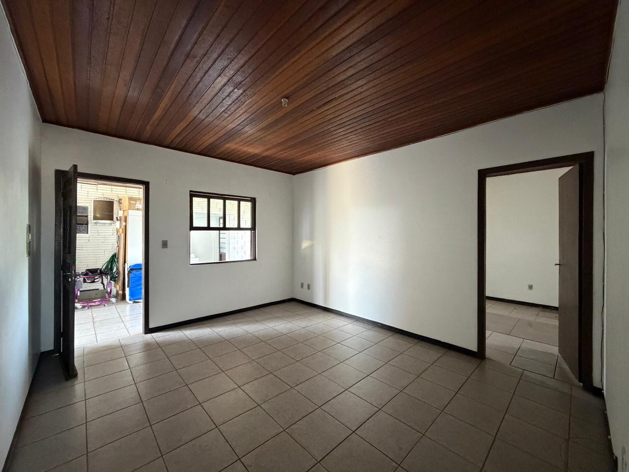 APARTAMENTO COM 1 DORMITÓRIO À LOCAÇÃO EM FARROUPILHA